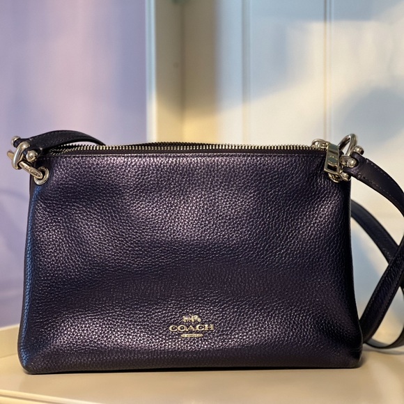 Coach Crossbody Mia. - Picture 1 of 6